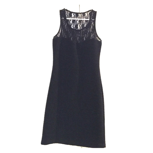 Black lace dress - Picture 1 of 3