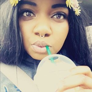 Meet your Posher, Justice