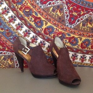 Beautiful Michael Kors size 8