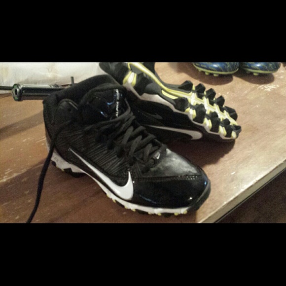 Football youth shoes/firm on price