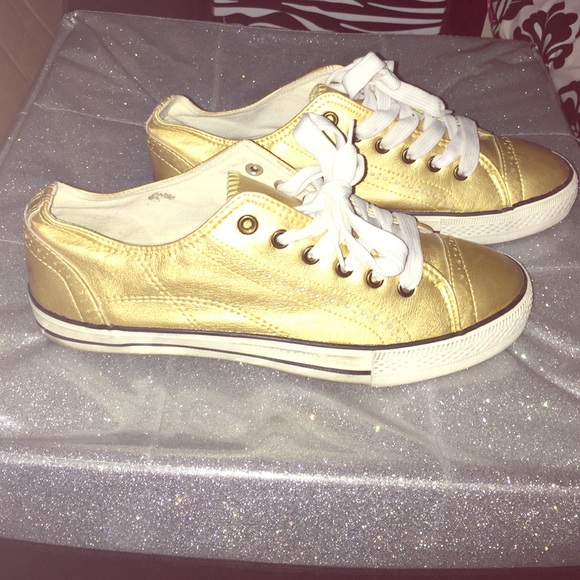 🔱Gold Forever 21 *converse style* Sneakers🔱