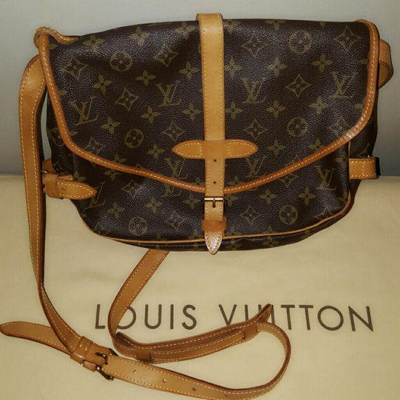 🚫SOLD Authentic Louis Vuitton Saumur 30 - Picture 2 of 4