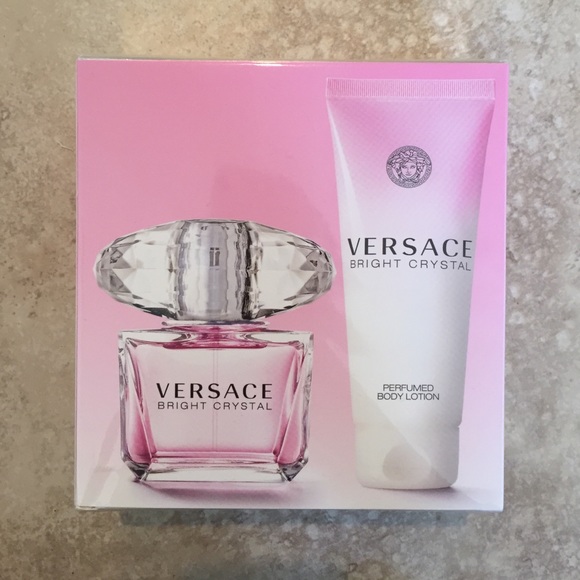 BRAND NEW VERSACE BRIGHT CRYSTAL PERFUME/LOTION