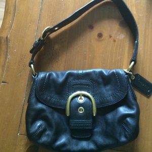 ❤️sale!!❤️Beautiful black coach small bag