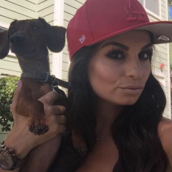 Meet your Posher, Jenni - Picture 3 of 5