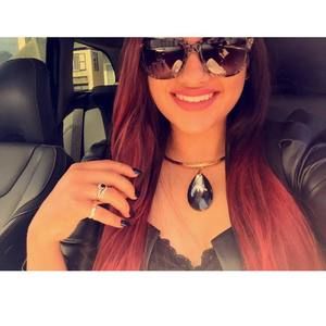 Meet your Posher, Beatriz