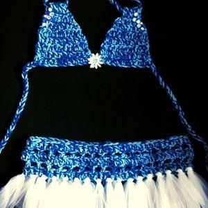 Fun hand crocheted top and tutu for festival 😊