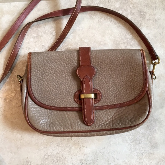 Dooney & Bourke Vintage Bag in taupe