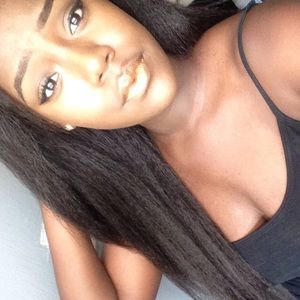 Meet your Posher, Alysha