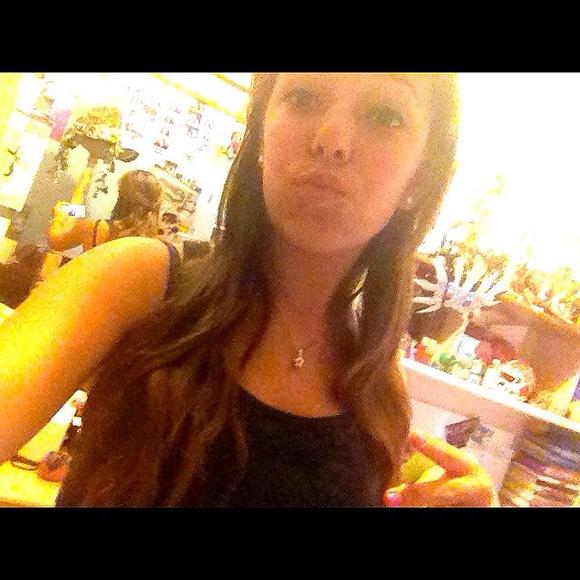 Meet your Posher, Amanda