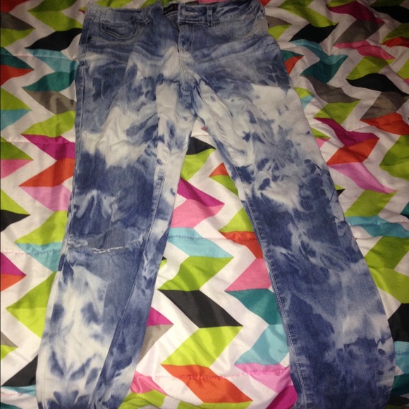 Jeans - Picture 1 of 3