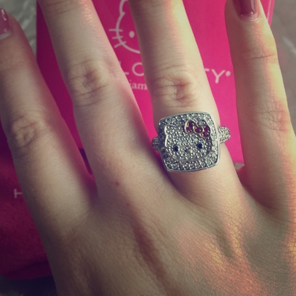 Diamonique Hello kitty ring