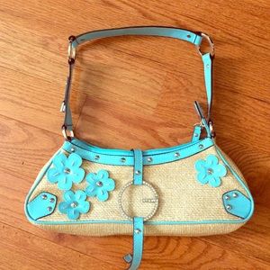 Guess little handbag:)