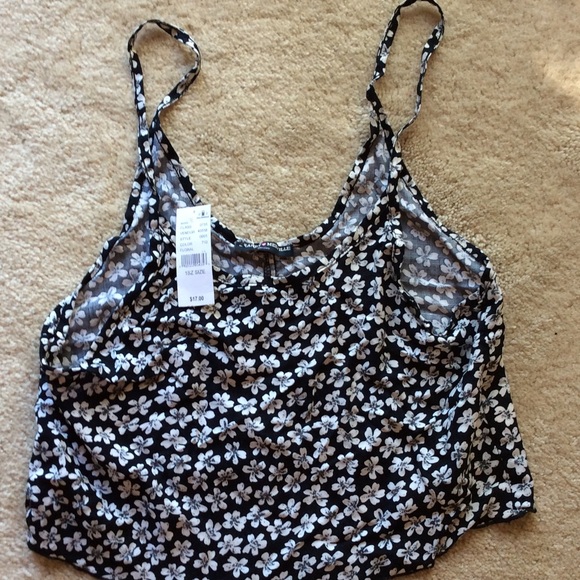 Brandy Melville crop top