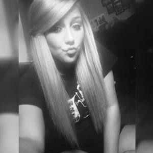 Meet your Posher, Kayla