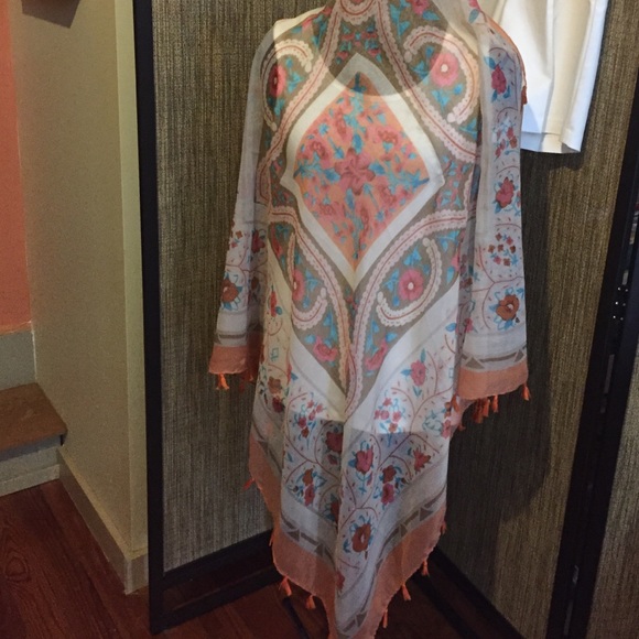 Square scarf - Picture 2 of 2