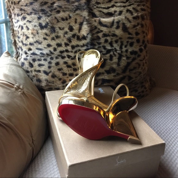 Shoes - Picture 3 of 3