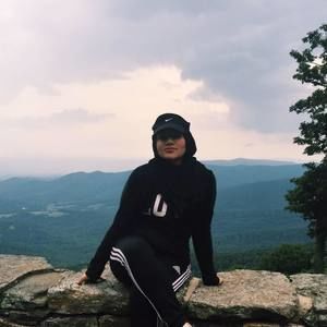 Meet your Posher, Nora