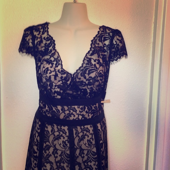 Stunning Black Lace Dress!