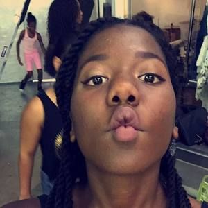 Meet your Posher, Whitney