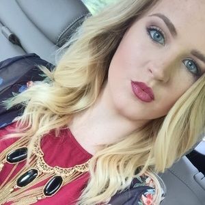 Meet your Posher, Mallory