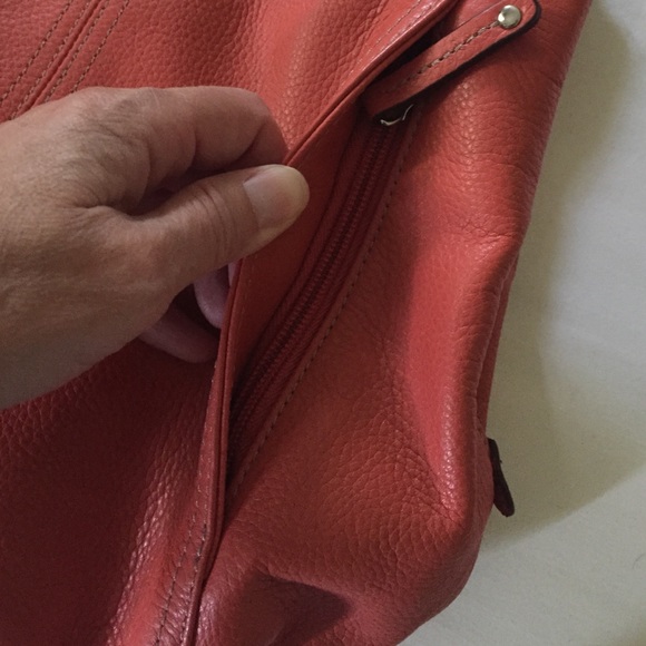 Tignanello Pumpkin colored Leather handbag - Picture 4 of 4