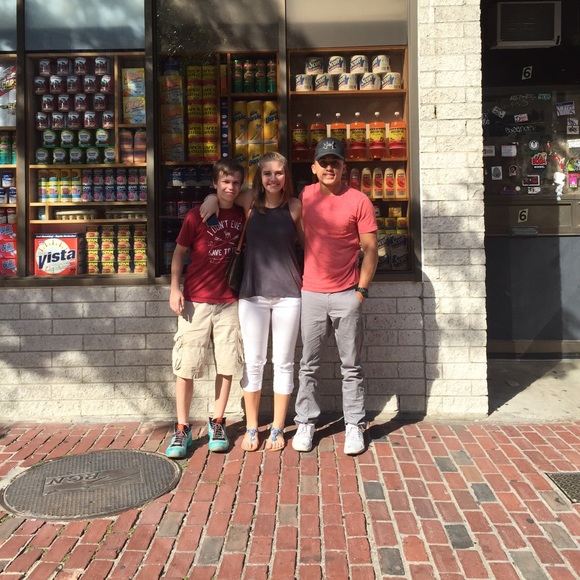 Meet your Posher, Daniel - Picture 3 of 3