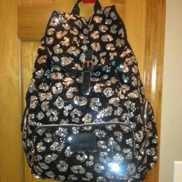 VS bling cheetah bag!