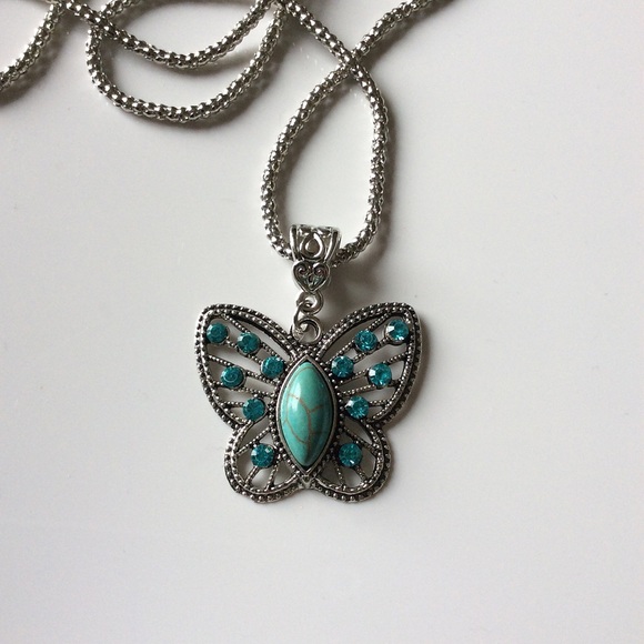 Butterfly Necklace - Picture 3 of 4