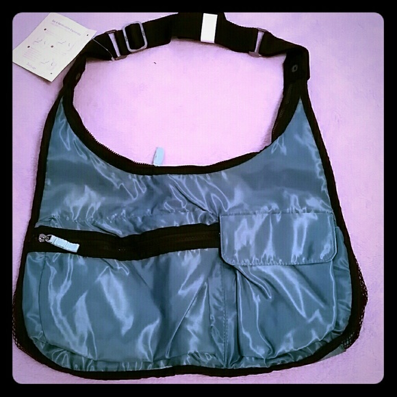 NWT 🆕Thirty One Crossbody Multiway Bag🆕 - Picture 1 of 4