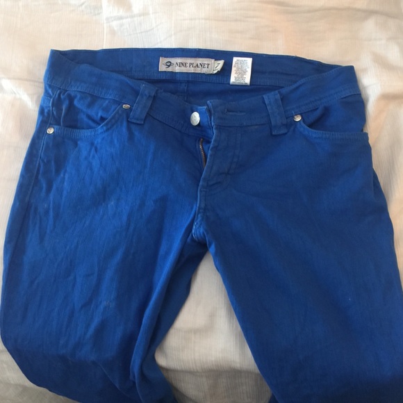 Blueeee - Picture 2 of 2