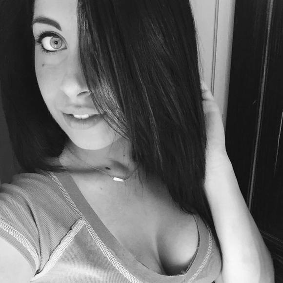 Meet your Posher, Jessica