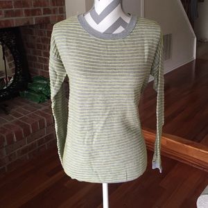 Tommy Hilfiger Sweater.