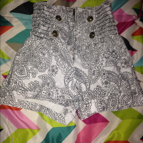High Waisted Shorts - Picture 1 of 2