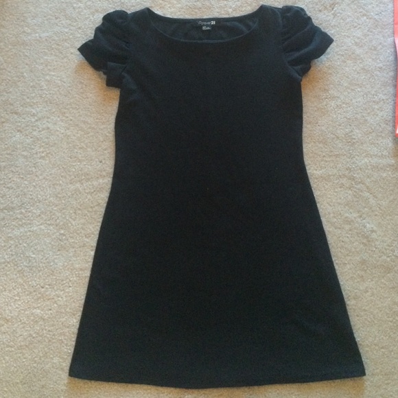 Forever 21 Dresses & Skirts - Forever 21 Little Black Dress Shift Dress Classic