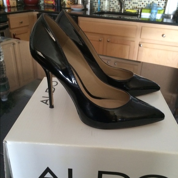 ALDO Shoes - Aldo black pumps