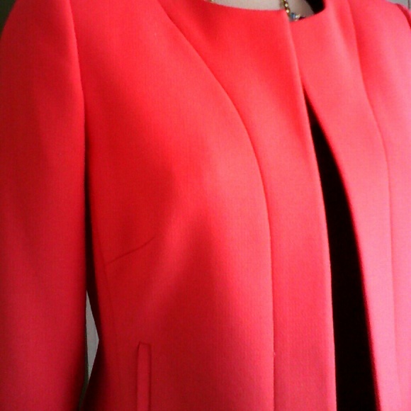 Tahari jacket - Picture 3 of 4
