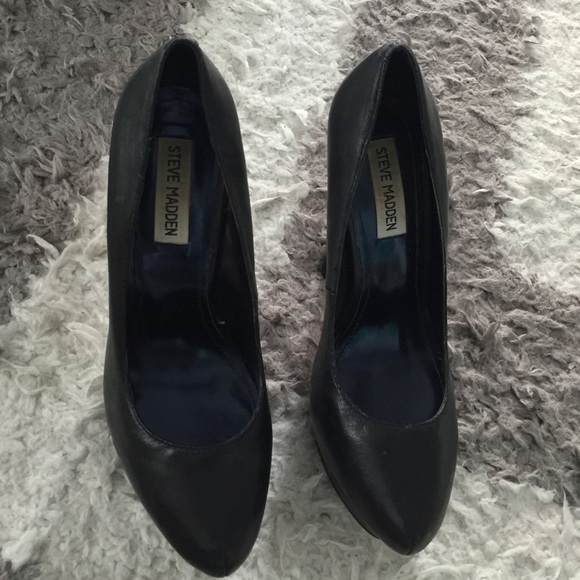 Steve Madden heels - Picture 2 of 2