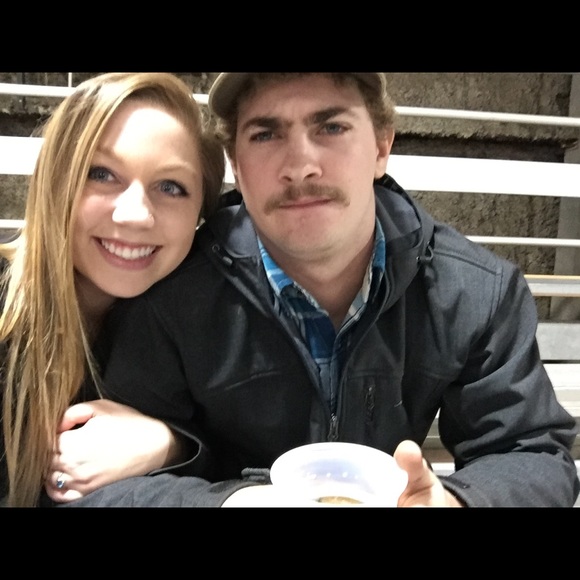 Meet your Posher, Rachel - Picture 2 of 3