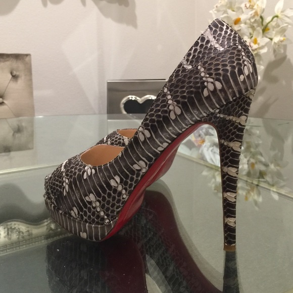 Authentic Christian Louboutin Altadama Watersnake - Picture 1 of 3