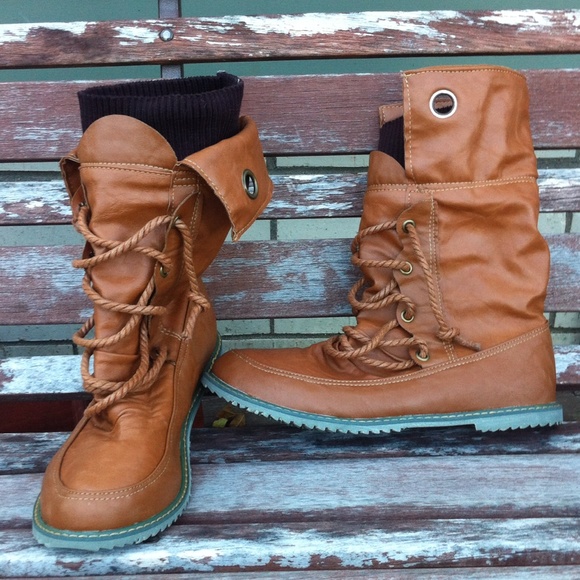 New camel colored motorcycle boots.