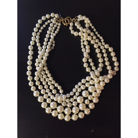 🚫SOLD🚫 J.Crew layered pearl necklace