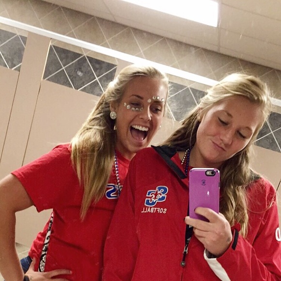 Meet your Posher, Brooke