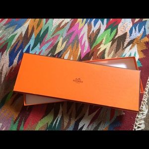 Hermēs tie box