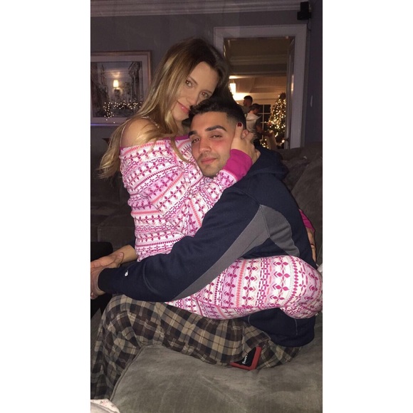 • W e l c o m e xx • - Picture 3 of 8