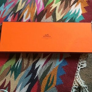 Hermēs scarf box