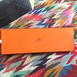 Hermēs scarf box