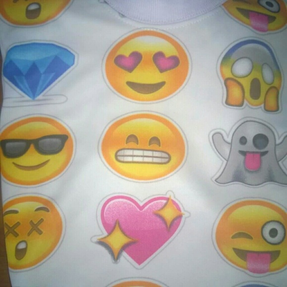 Emoji wear shirt