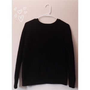 Comfortable black sweater💕