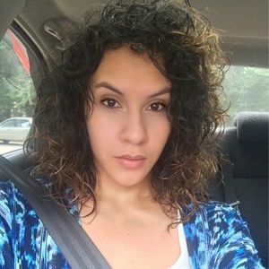 Meet your Posher, Alisha